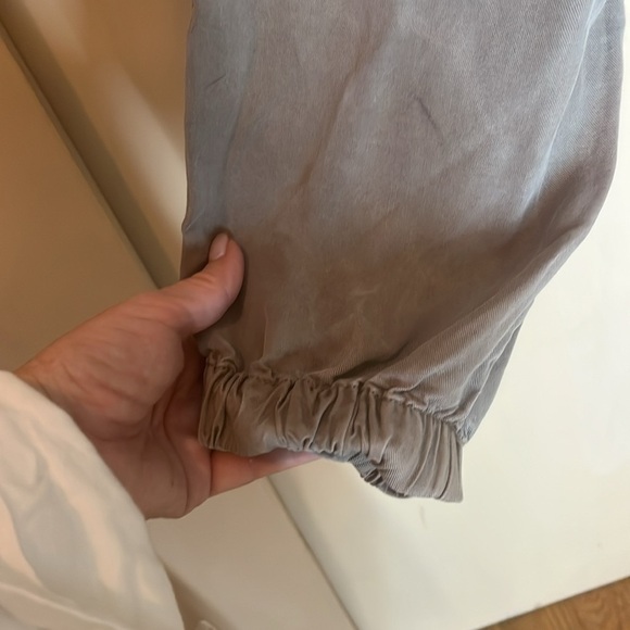 On The Road women’s khaki / Gray Joggers size large - preowned - Picture 4 of 9